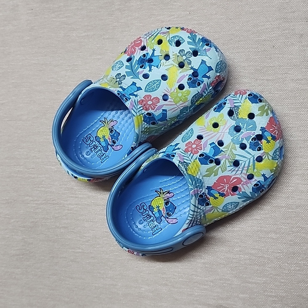 Cros shoes